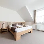 Atrium Restauracia A 3*