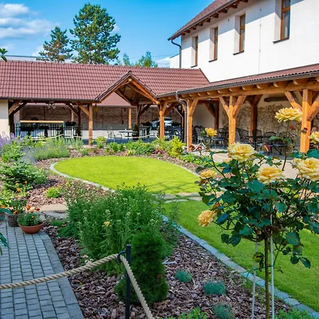 Atrium Restauracia A 3* Trencianska Tepla