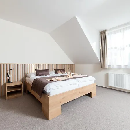 Atrium Restauracia A 3*